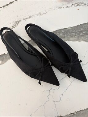 H and M Classic Black Pointed Toe Slingback Flats with Bow